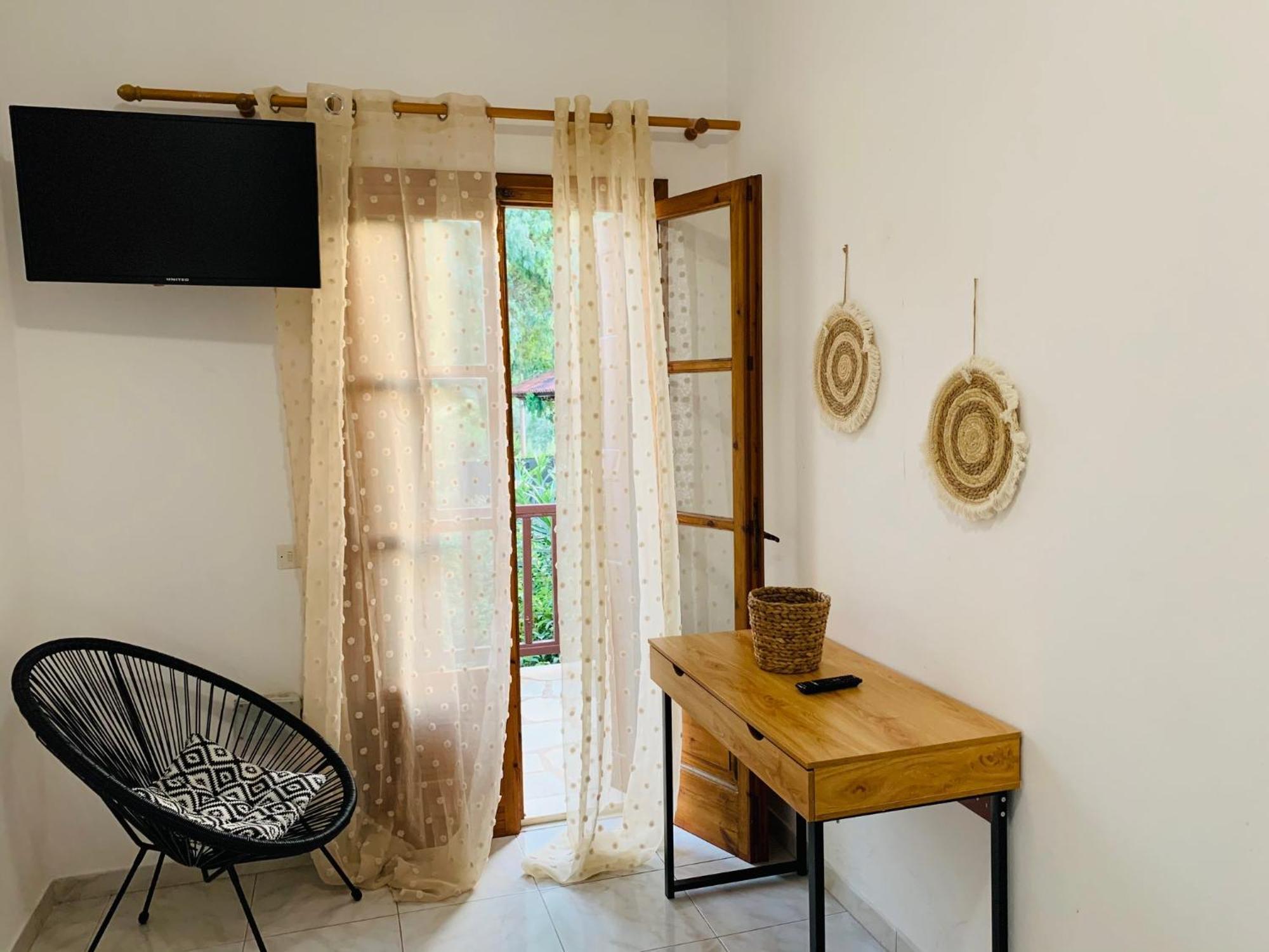 Skopelos Inn Стафилос Экстерьер фото